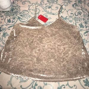 Cami velvet top 💕