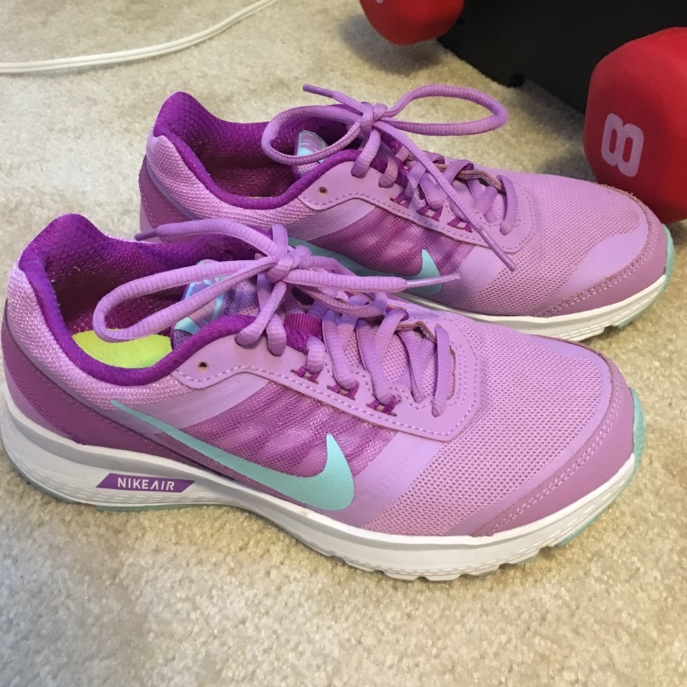 Nike air relentless 5 size 6.5 purple