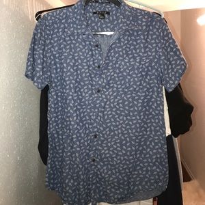 Blue small shirt, short sleeve
