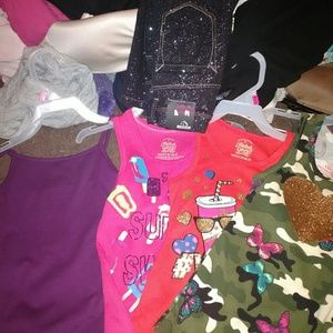 4 BNWT shirts, 1 pair BNWT jeans 4T/5T