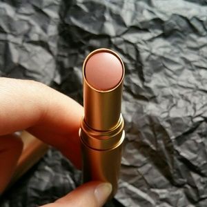 Too Faced Lipstick