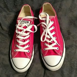 Pink Converse All Stars