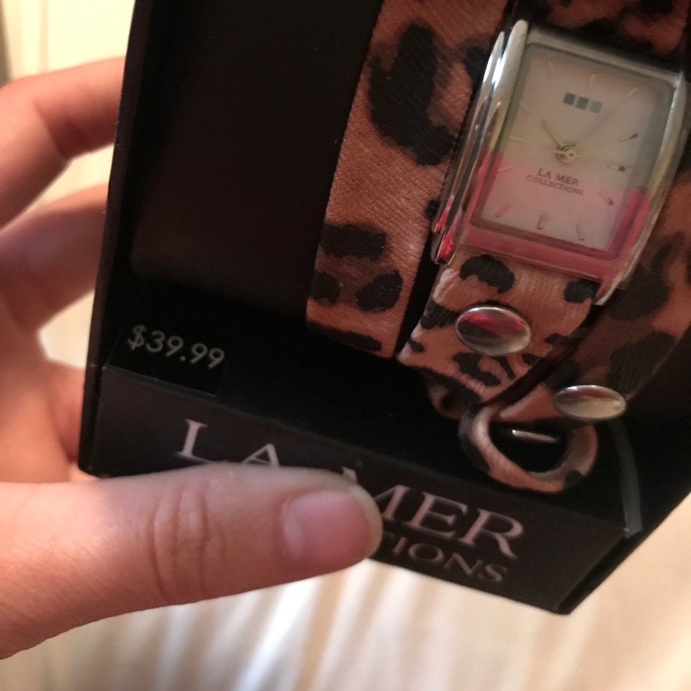 Watch - Picture 2 of 2