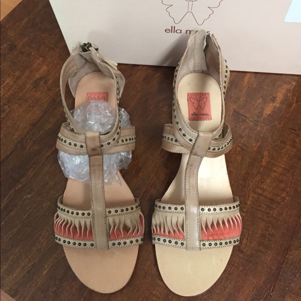 Ella Moss leather henna sandals. New