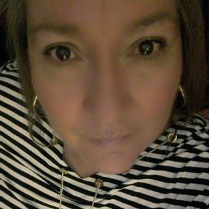 Meet your Posher, Monique