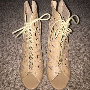 Nude cage heels ⭐️WORN ONCE⭐️