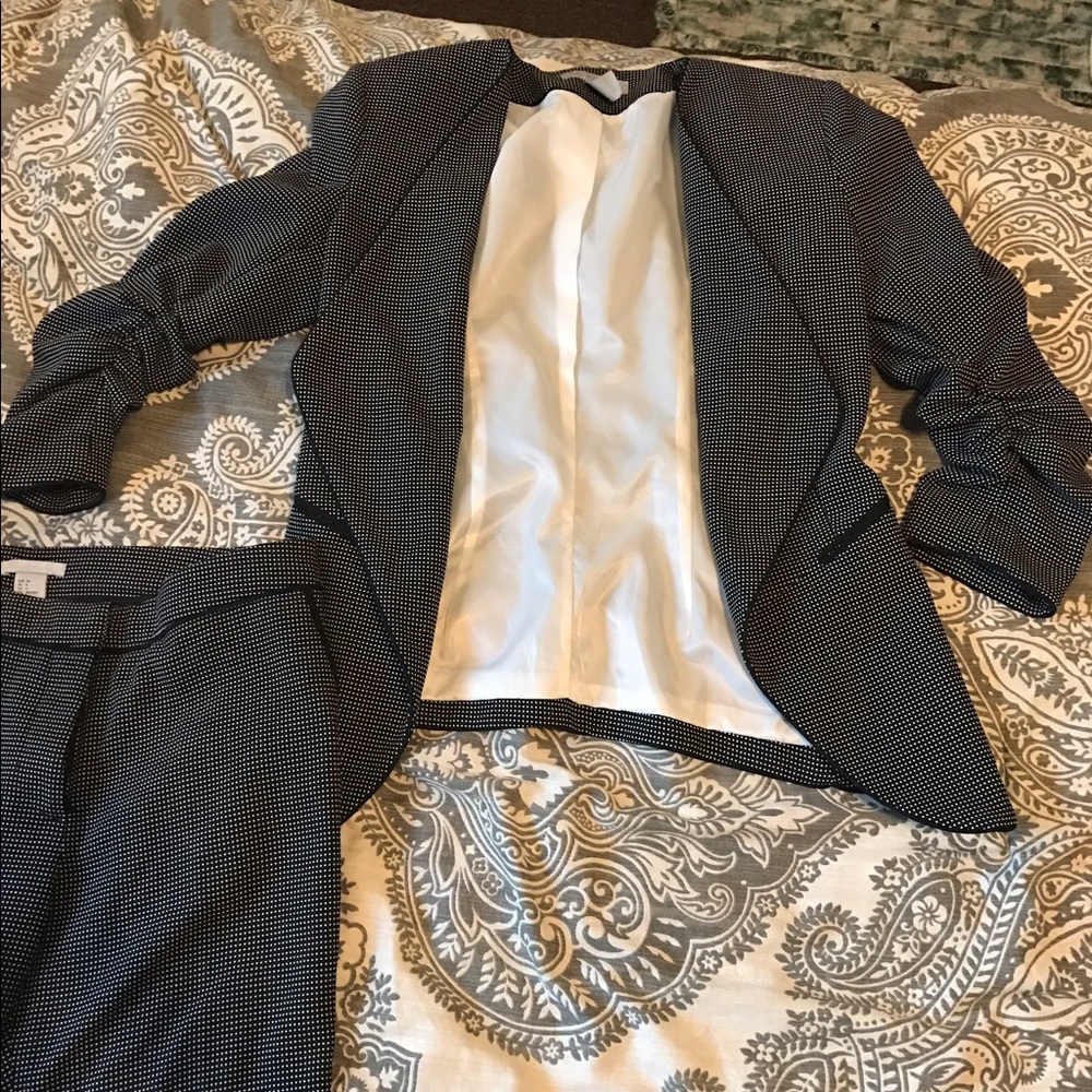 Polka Dot capri & blazer suit