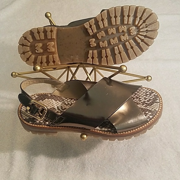 AGL - Picture 2 of 4