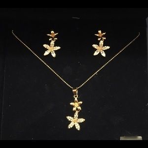 Bella & Rose Flower Necklace and Earrings Set