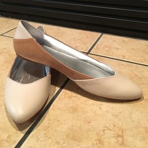 Calvin Klein Flats, NWT, Camel, "Emelia" style