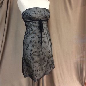 Sleeveless silk Tocca dress.  Size 0