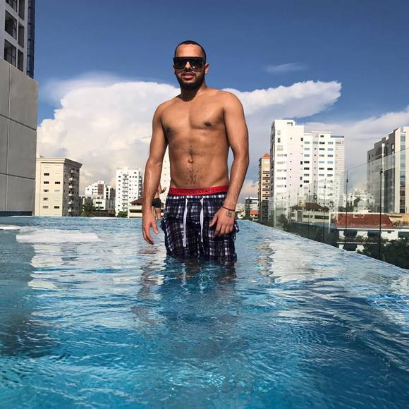 Meet your Posher, Evandro - Picture 1 of 1