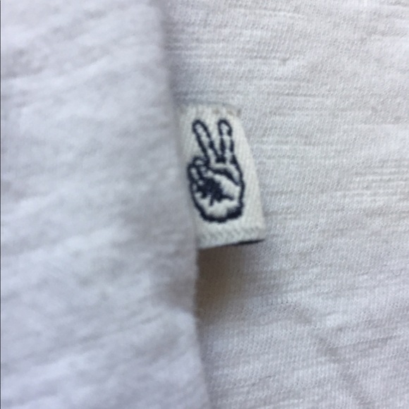 John Varvatos Star USA White V-Neck T-Shirts - Picture 4 of 4