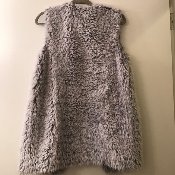 Design Lab gray fur vest - Picture 6 of 6