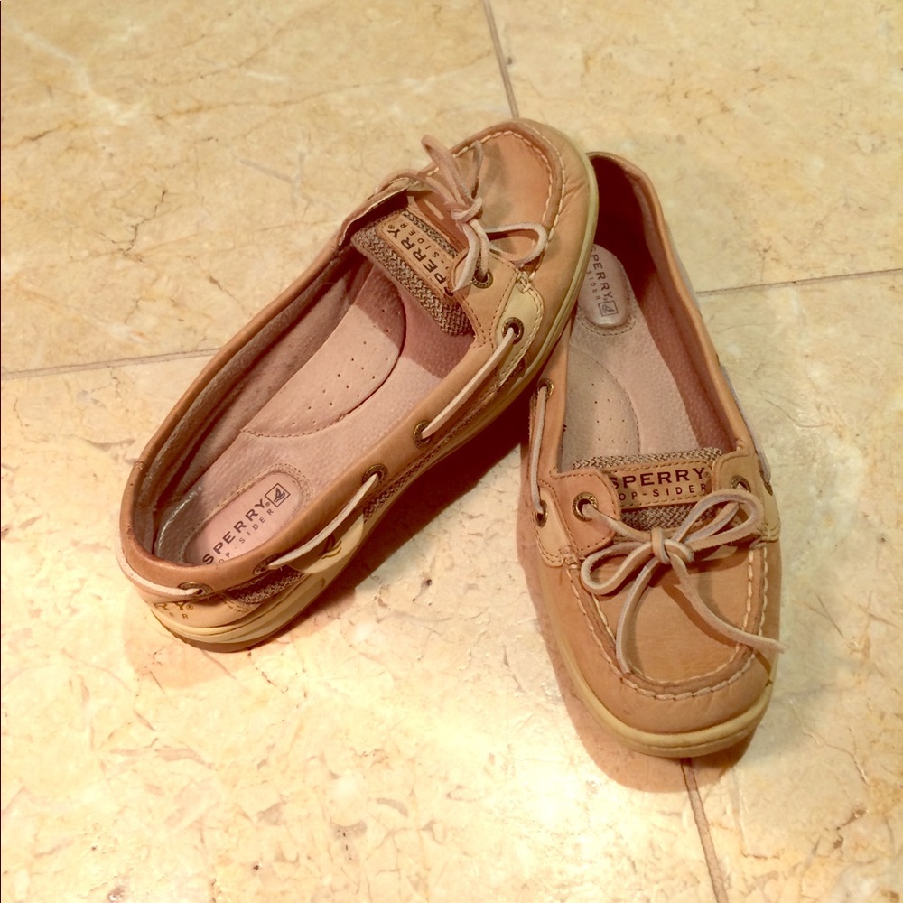 Offers considered worn 4times sperry top sider