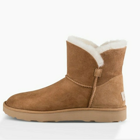 ugg sheepskin cuff boot size 7 ugg sheepskin cuff boot size 7