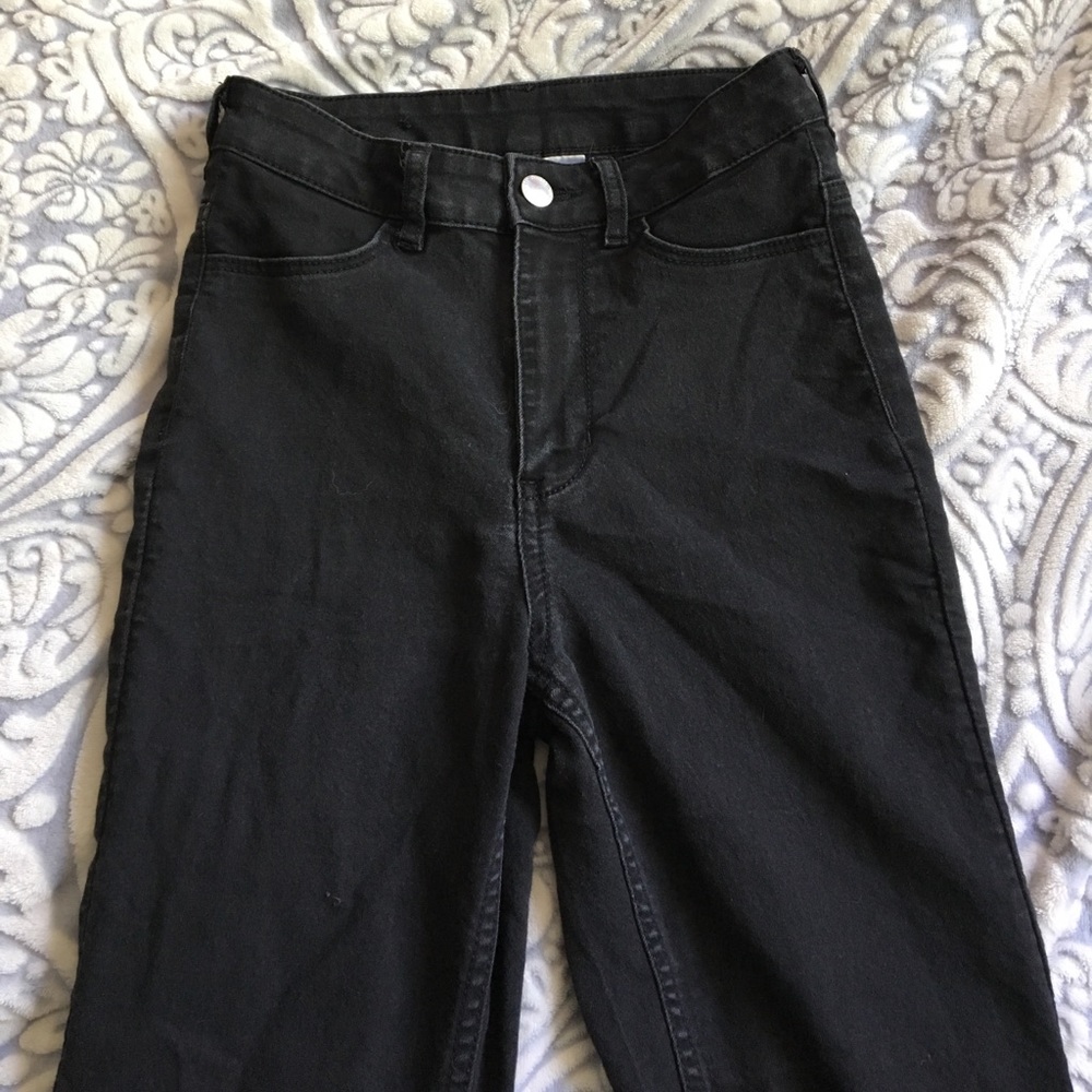 High waisted jeans