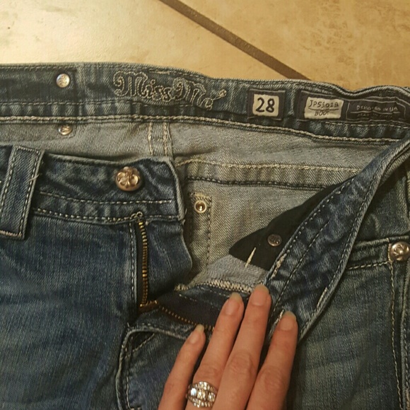 Miss Me Jeans, Size 28 - Picture 3 of 4