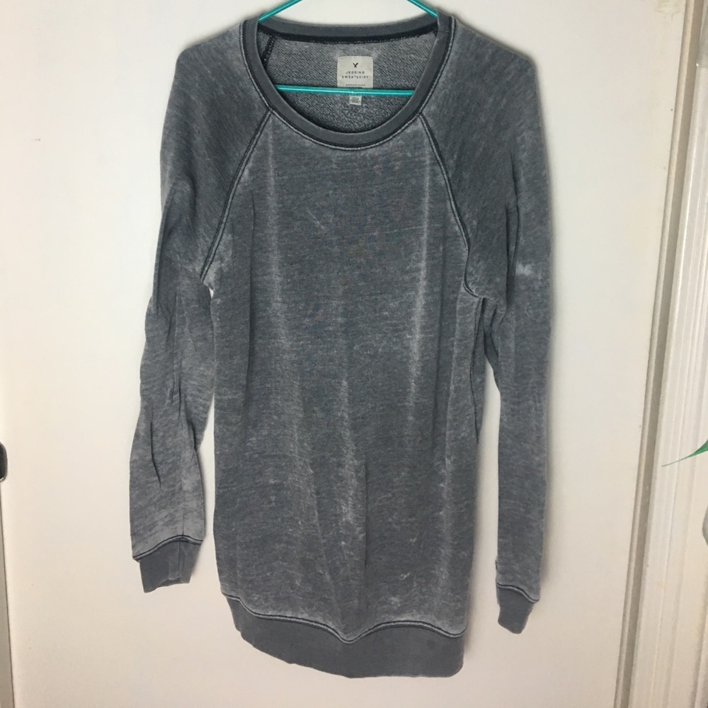 Long sleeve gray shirt