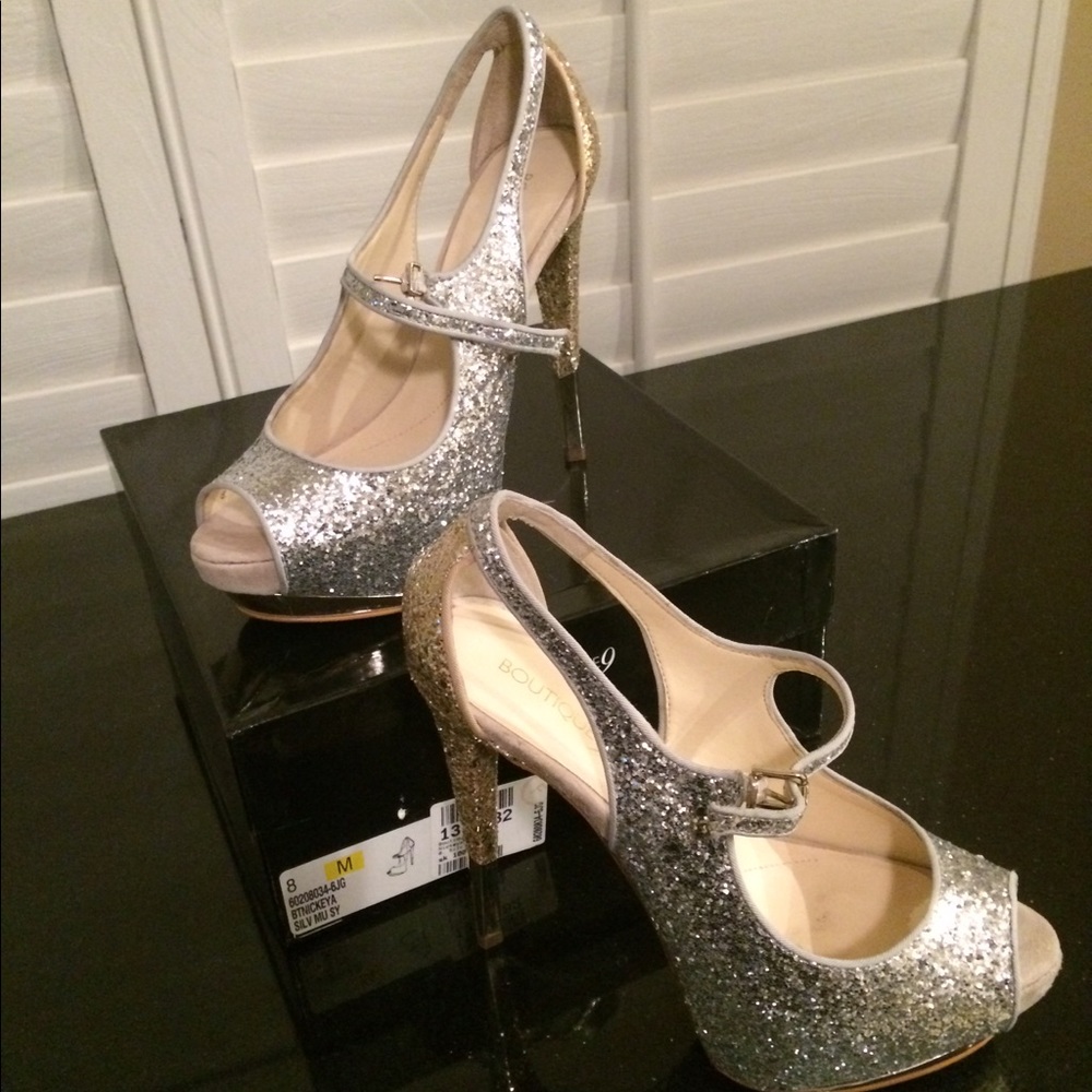 Size 8 Boutique 9 Silver & Gold Platform Heels