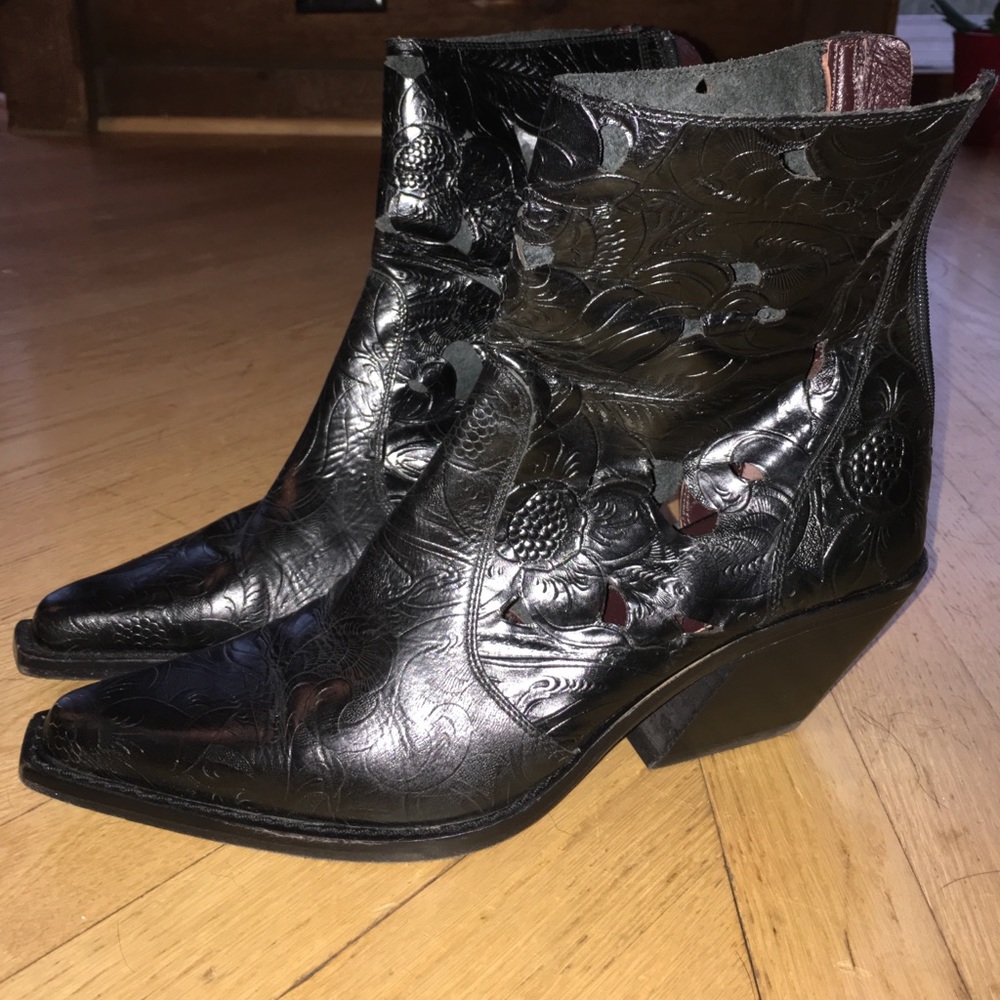 SALE! DJP Leather Cutout Western Booties