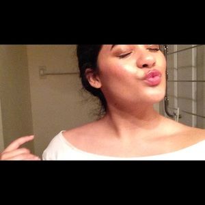 Meet your Posher, Corina