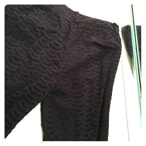 Ann Taylor, Scallop Design, Work Capris