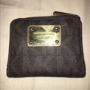 authentic michael kors wallet!!