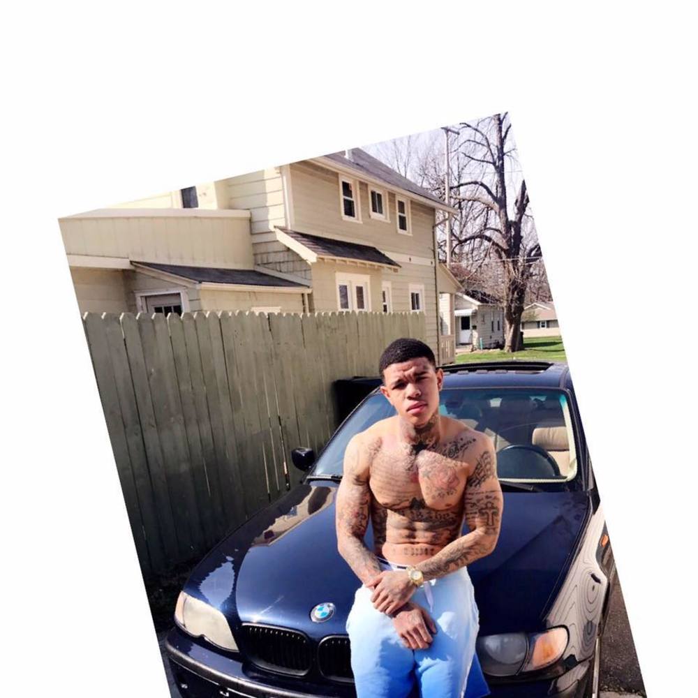 Meet your Posher, Carlito's