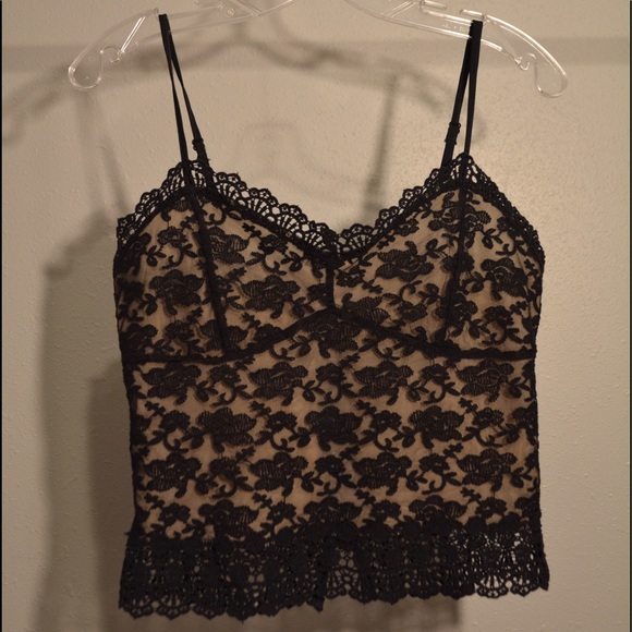 taylor and sage Tops - Black lace Crop tank top