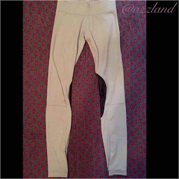 Urban Outfitters Pants - NWT leather leggings