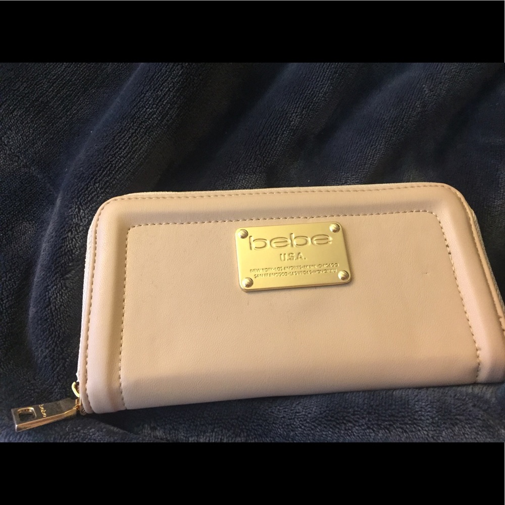 Bebe nude wallet