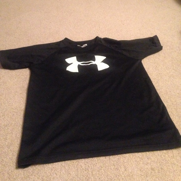 Under armour, Youth large shirt - Picture 4 of 4