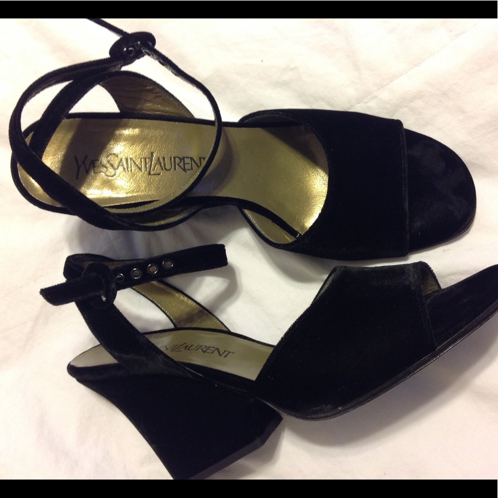 YVES SAINT LAURENT YSL Black Velvet Wedges