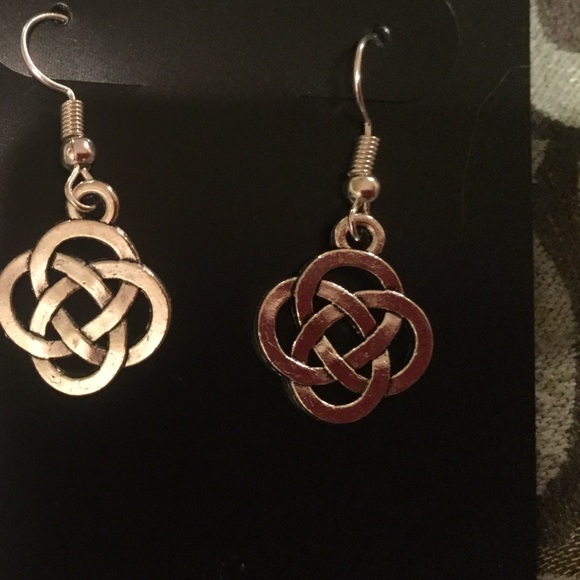celtic knot tiny drops silver plated - Picture 4 of 4