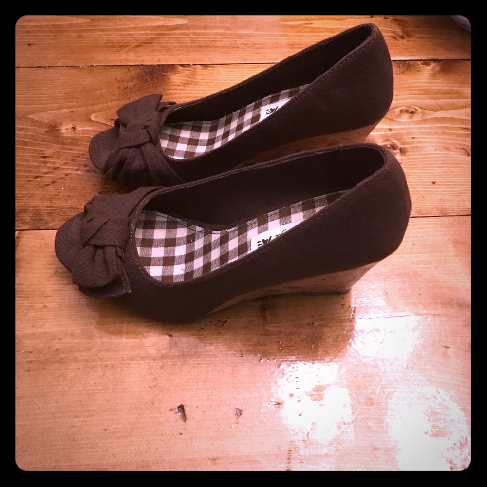 American Eagle Cork Wedges