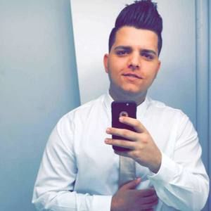 Meet your Posher, Enrique