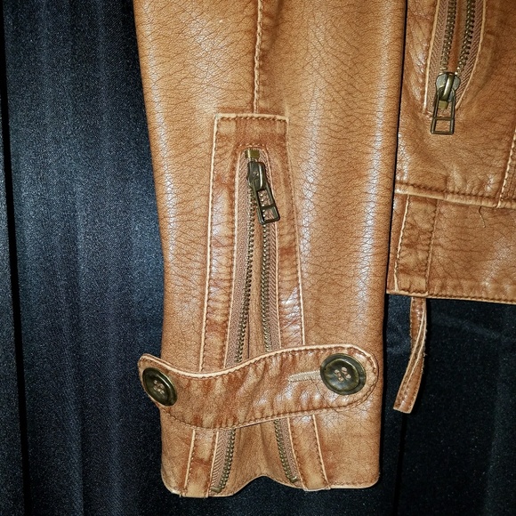 Adorable brown jacket. Size S. - Picture 3 of 4