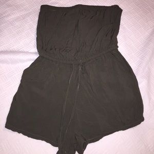 Forever 21 romper with pockets! Super cute!!!