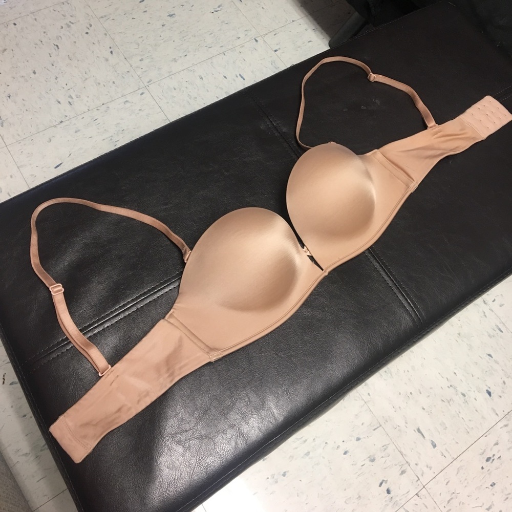 Victoria's Secret Bombshell strapless 32B bra