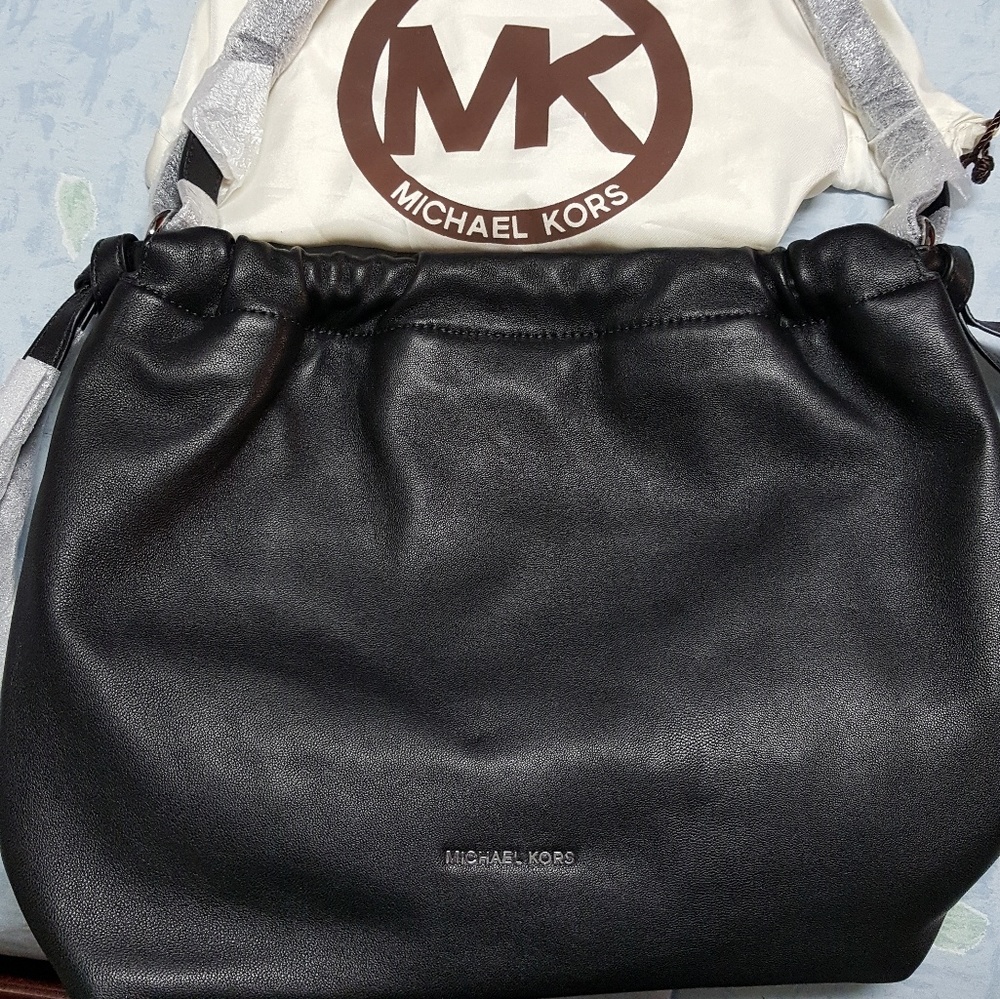 NWT MK Angelina Large black leather shoulder bag
