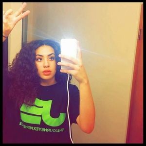 Meet your Posher, Dawn-marie