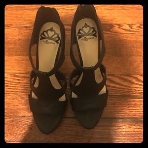 Fergalicious 4 1/2 inch heel shoes