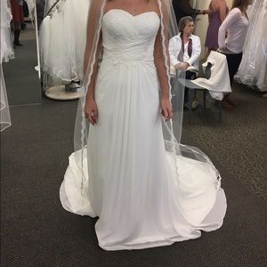 Wedding dress