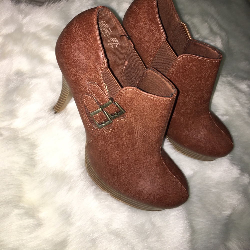 Fioni Heels
