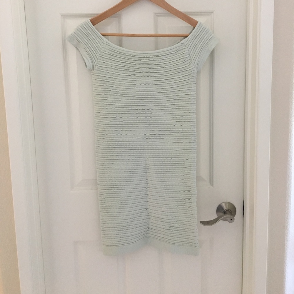 BCBGeneration pale green textured bodycon dress