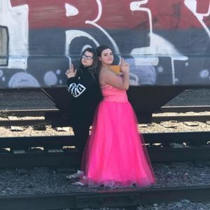 Meet your Posher, Becca