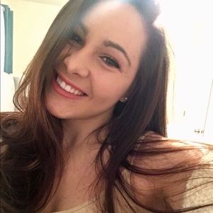 Meet your Posher, Marissa