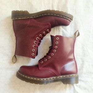 ISO: Dr. Martens in size 6.5