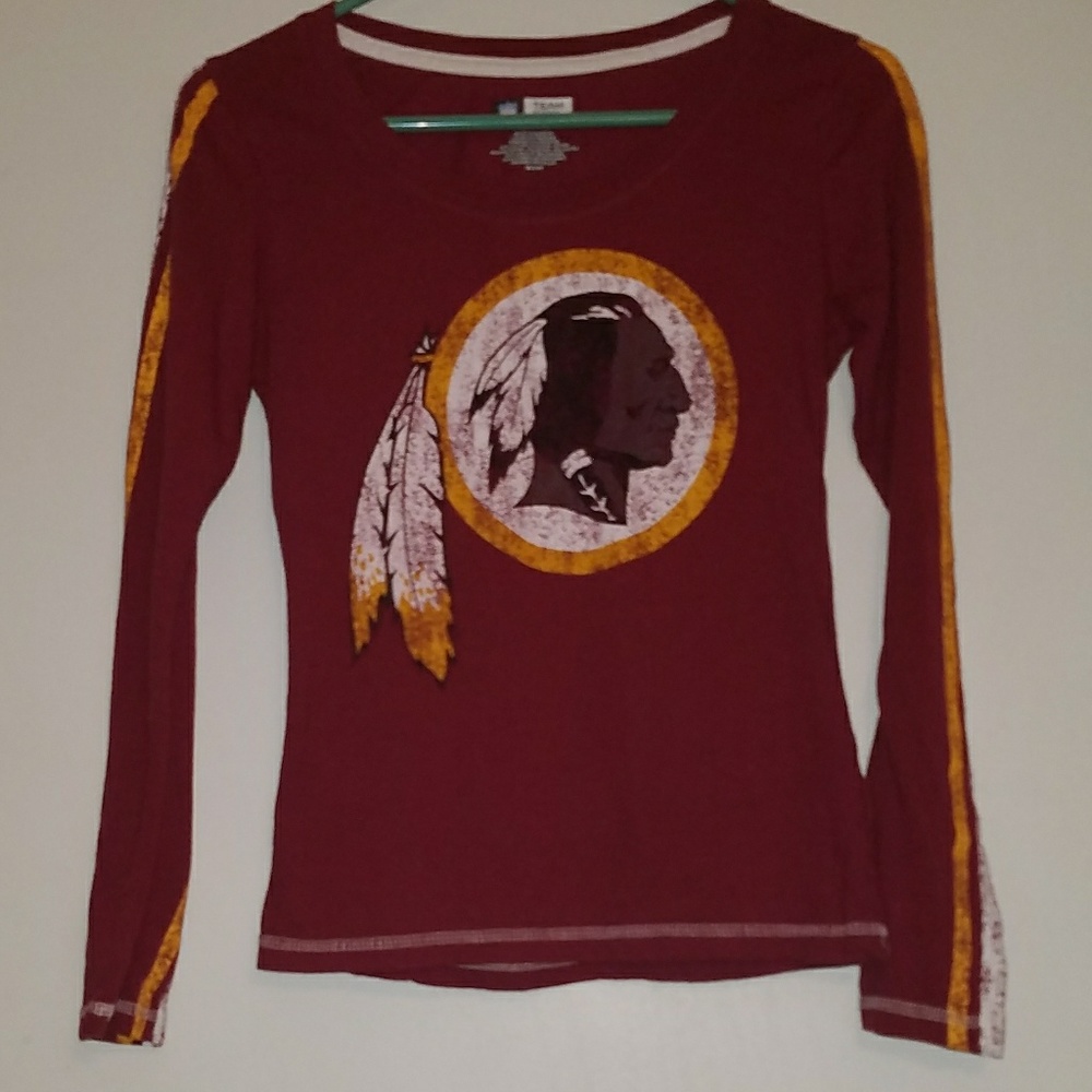 Distressed redskins tee